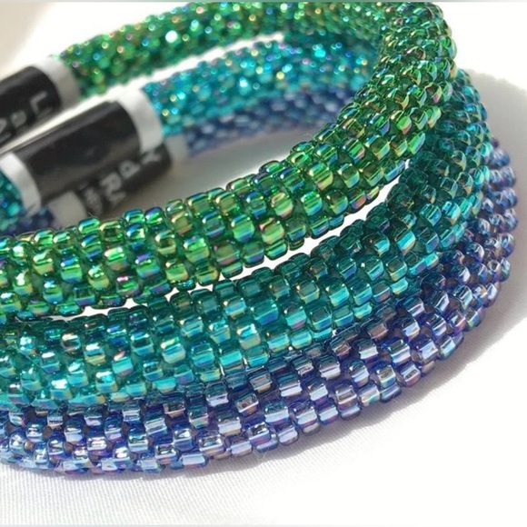 Lily and Laura Bracelet Bundle x12 - Picture 5 of 5